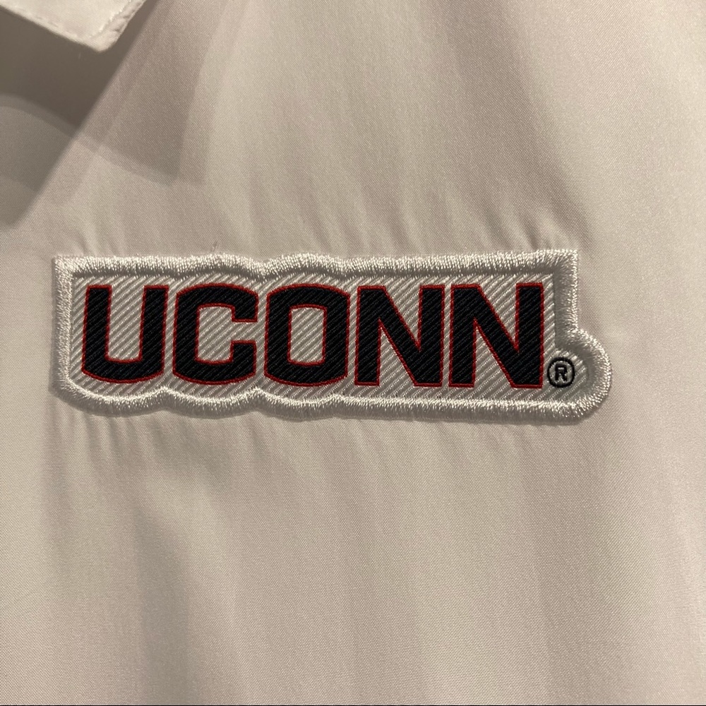 Nike UConn Huskies Standard Fit Long Sleeve Windbreaker, Men’s Medium - Picture 4 of 13